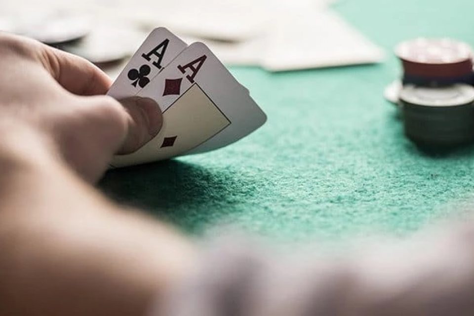 Benefits of Playing at an Online Casino