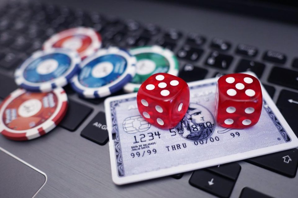 THE KEY TO ATTRACTING NEW USERS TO ONLINE GAMBLING SITES